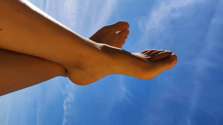 OnlyFans cuenta evacloudfeet header 2