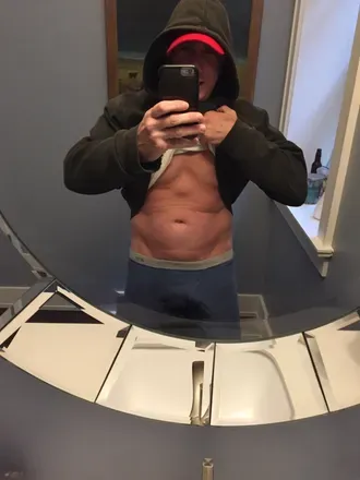 OnlyFans cuenta adrock69 header 2