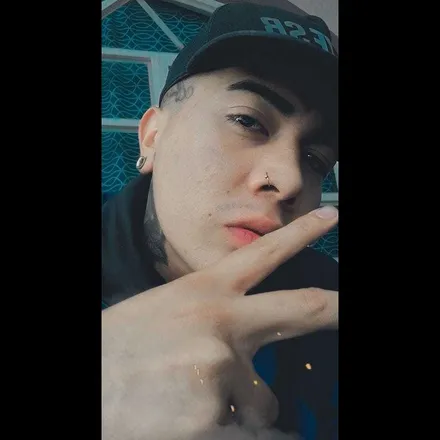 OnlyFans cuenta alexiskaiser header 2