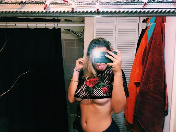 OnlyFans cuenta katgonebad avatar 1