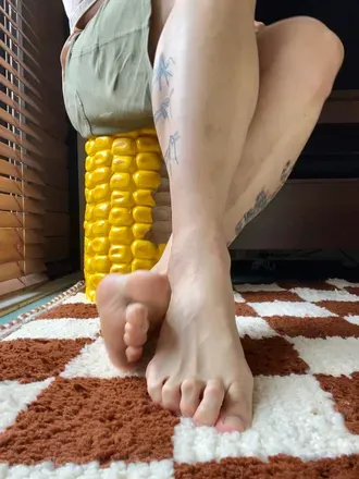 OnlyFans cuenta sexyhalfasianfeet avatar 1