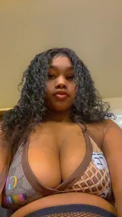 OnlyFans cuenta prettylilcharm avatar 1