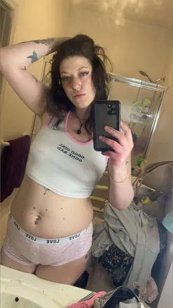 OnlyFans cuenta crybabyky header 2