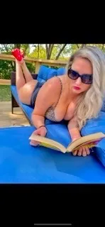 OnlyFans cuenta scarlettoohh header 2