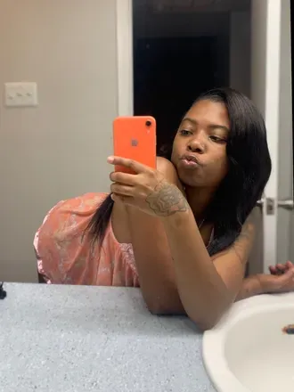 OnlyFans cuenta honeyplump avatar 1