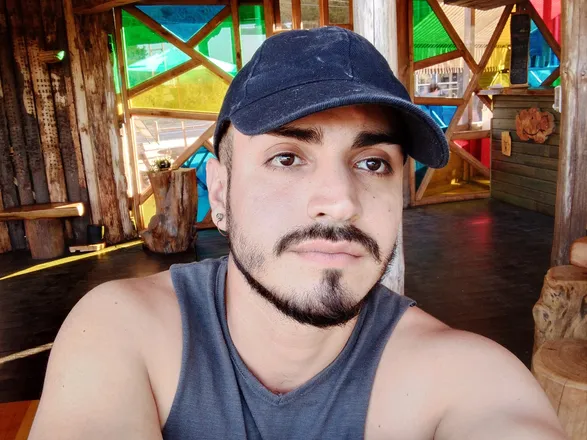 OnlyFans cuenta axelruzzante header 2
