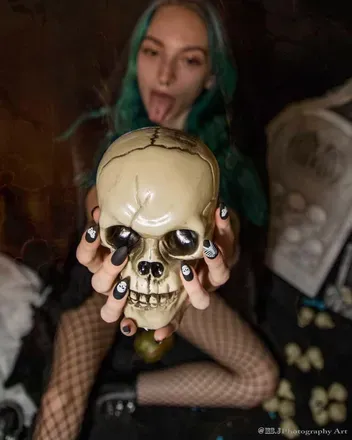 OnlyFans account  psilocybin_pixie avatar 1