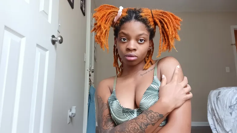 OnlyFans cuenta sweetcharlieee header 2
