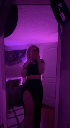 OnlyFans cuenta nikki_lyn99 avatar 1
