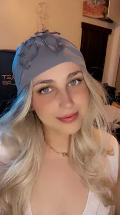 OnlyFans cuenta elleveemusik avatar 1
