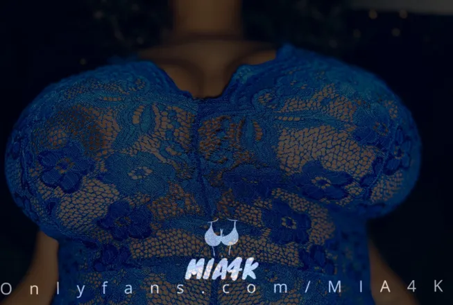 OnlyFans cuenta mia4kfree header 2