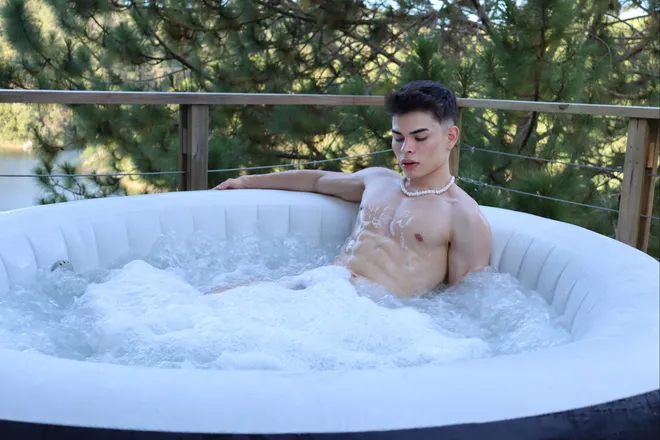 OnlyFans cuenta alejoo_twink header 2