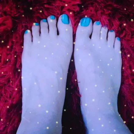 OnlyFans cuenta yunikawaiifeets avatar 1
