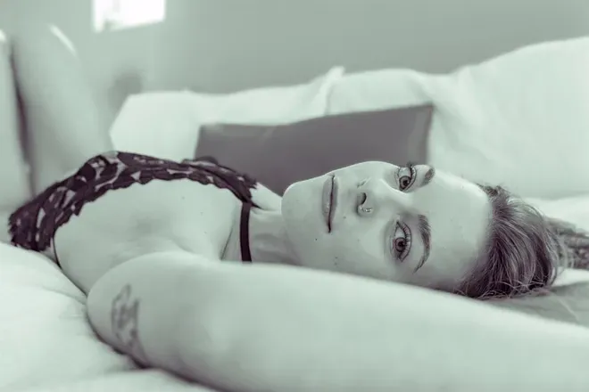 OnlyFans cuenta blueeyednova1 header 2