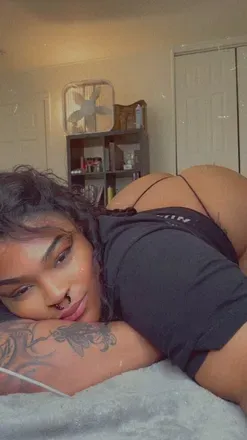 OnlyFans cuenta lov3ly_mus3 avatar 1