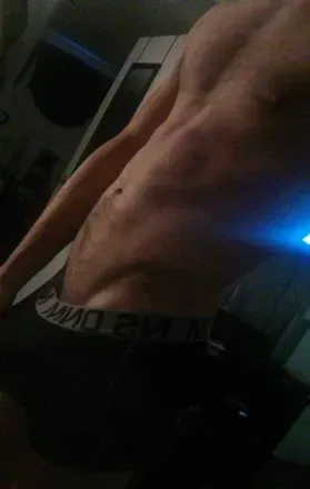 OnlyFans cuenta yourpersonalshyguy header 2
