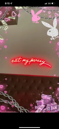 OnlyFans account  thecupcakesuicide header 2