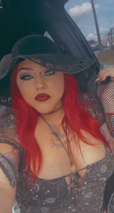OnlyFans cuenta inkedstonerfreak header 2