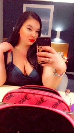 OnlyFans cuenta kaleighc97 header 2