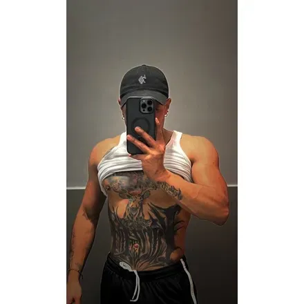 OnlyFans cuenta alejohot20cm avatar 1