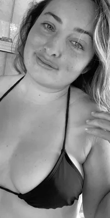 OnlyFans cuenta sarrahmarrie96 header 2
