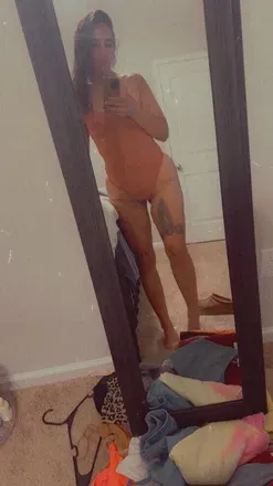 OnlyFans cuenta lizzy4u08 header 2