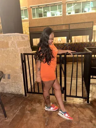 OnlyFans cuenta bentlyred header 2