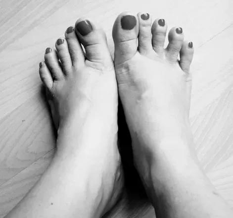 OnlyFans cuenta bare_asian_feet avatar 1