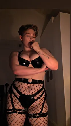 OnlyFans account  les.daddy header 2
