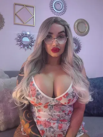 OnlyFans cuenta paola555 header 2