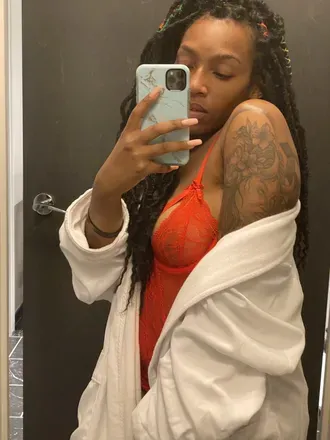 OnlyFans cuenta gahdamnroxanne avatar 1
