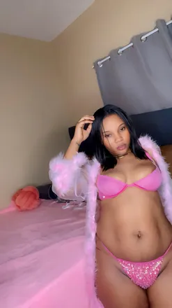 OnlyFans cuenta prettyswuan header 2