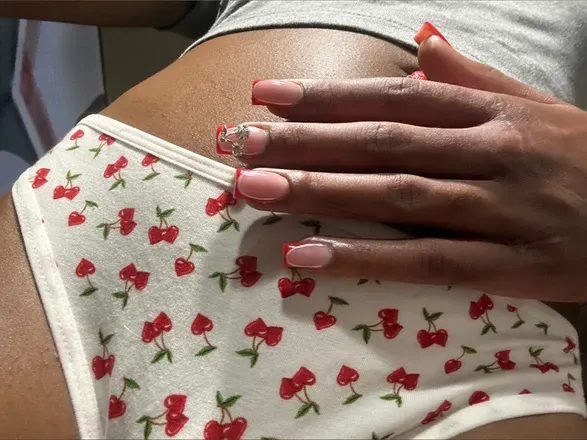 OnlyFans account  jessicajessiejess header 2