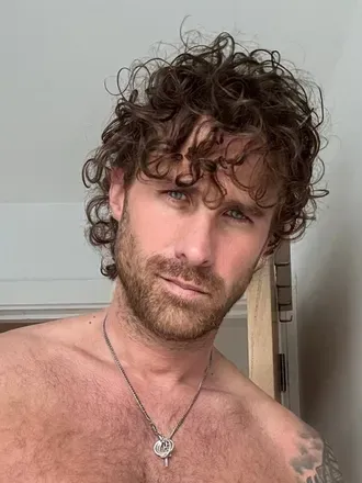 OnlyFans cuenta rossi_content_store_free avatar 1