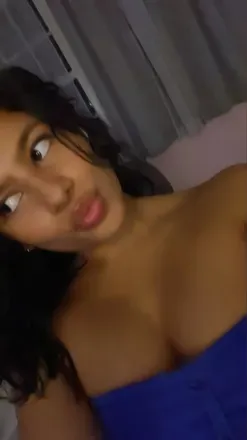 OnlyFans cuenta hollyhennesssey avatar 1