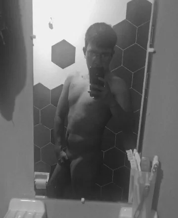 OnlyFans cuenta ale2k header 2