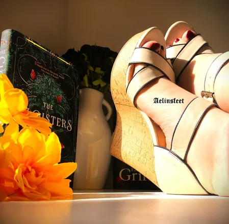 OnlyFans cuenta aelinsfeet header 2