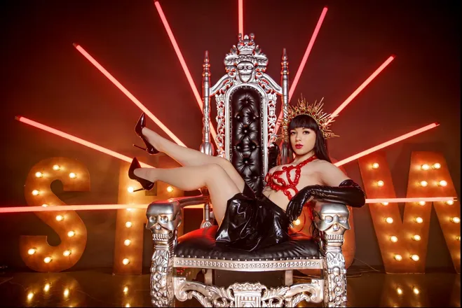 OnlyFans cuenta mistressfelina header 2