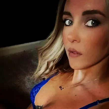 OnlyFans cuenta xxxlozzie89xx avatar 1