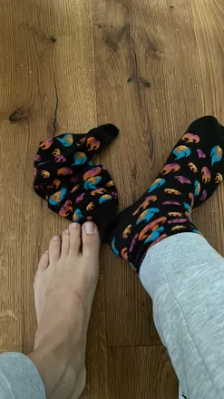 OnlyFans cuenta royalfeetfoot header 2