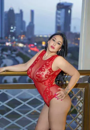 OnlyFans cuenta sarapiras header 2