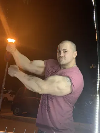 OnlyFans account  iron-arms header 2