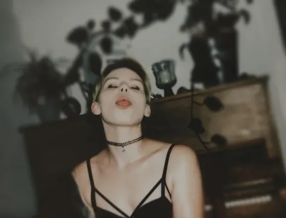 OnlyFans account  rrabea avatar 1