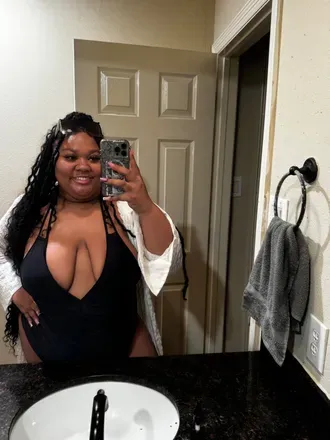 OnlyFans cuenta dezzymarie101 avatar 1