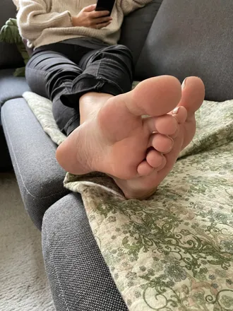 OnlyFans cuenta louise-smila header 2