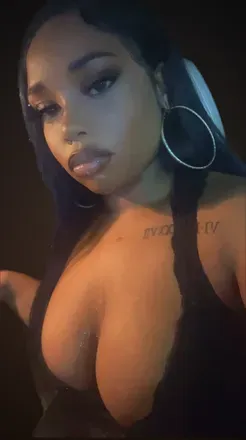 OnlyFans account  mulanialexisss avatar 1