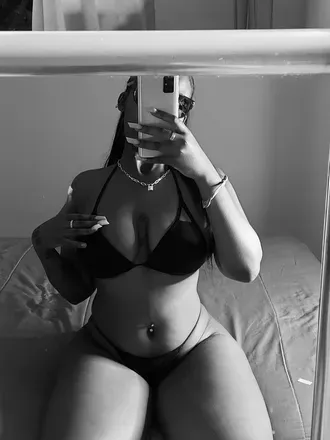 OnlyFans cuenta ilovekhanyiii_af avatar 1