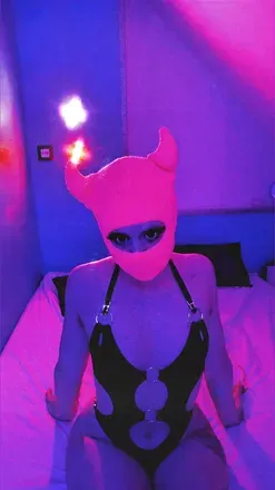 OnlyFans account  theshinychaos avatar 1
