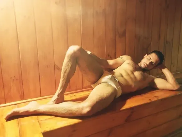 OnlyFans account  luaru header 2