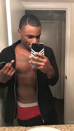 OnlyFans account  bomglizzy header 2